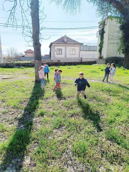 Забавно издирване на малки пиленца - ДГ Зорница - Карлово
